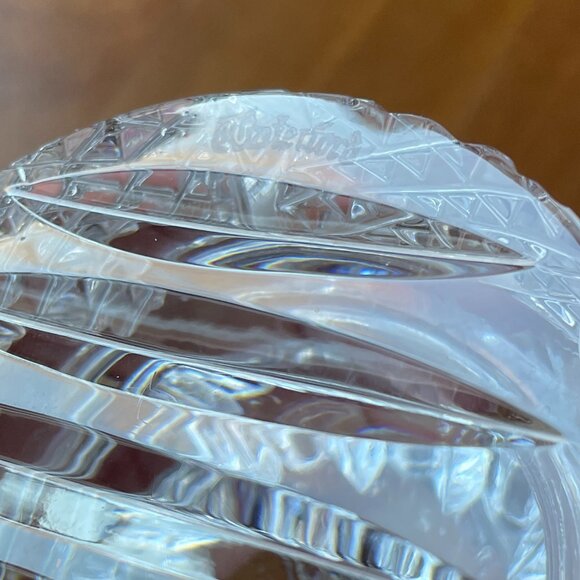 Vintage Waterford Crystal Capital Dome Paperweight - Picture 4 of 4